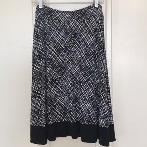 Black and white loft skirt